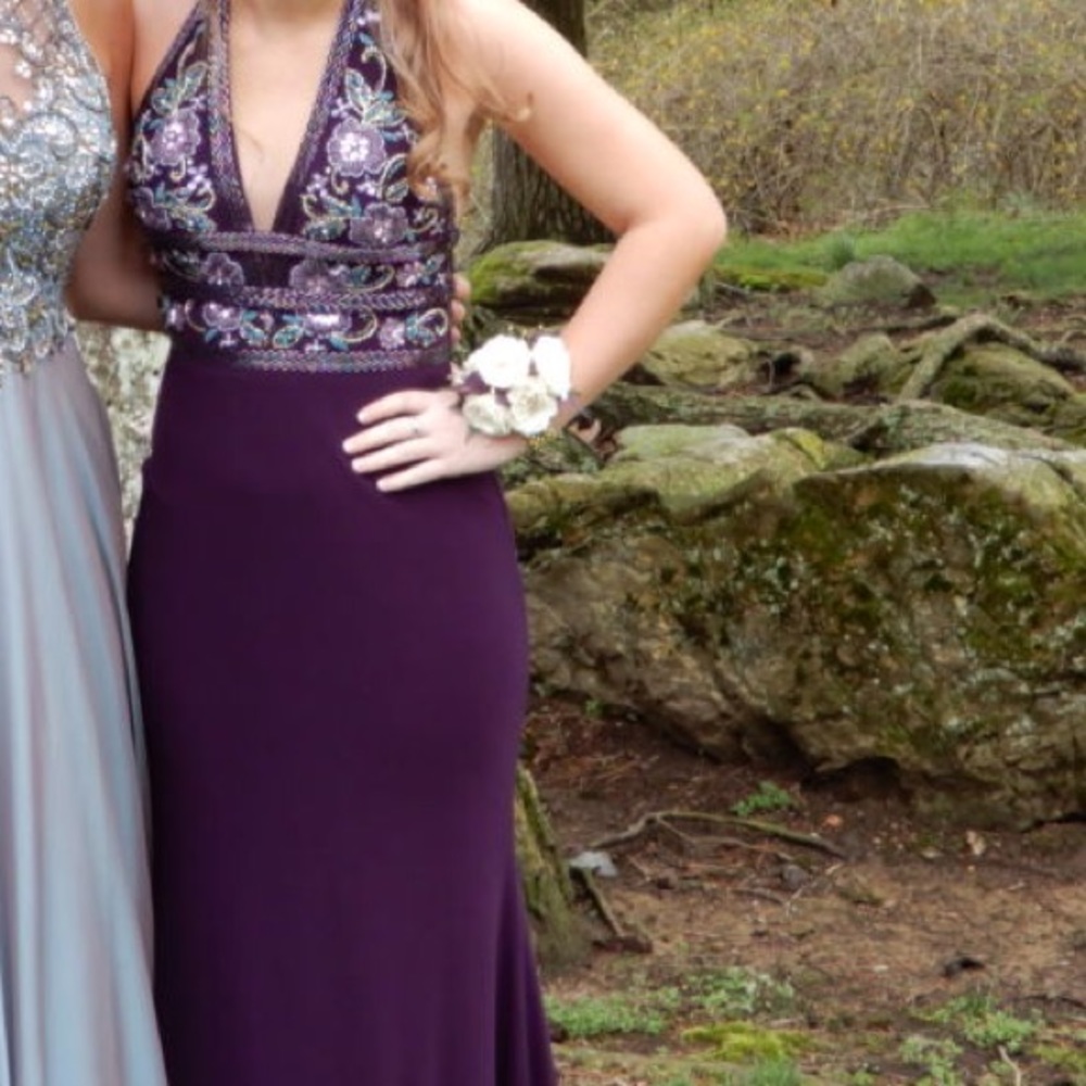Ellie Wilde Size 4 prom dress